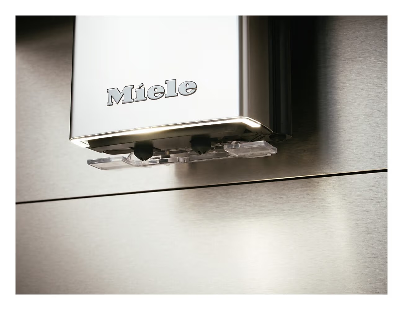 Miele CM 7550 black1